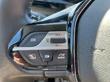 Photo 17 Peugeot 308  PHEV 180 e-EAT8