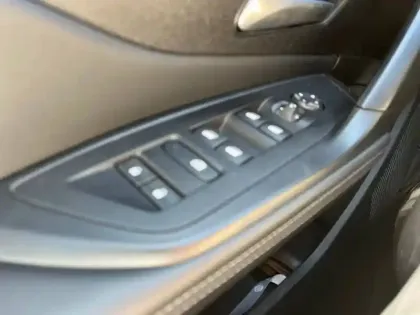 Photo 14 Peugeot 308  PHEV 180 e-EAT8