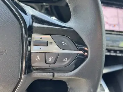 Photo 19 Peugeot 308  PHEV 180 e-EAT8