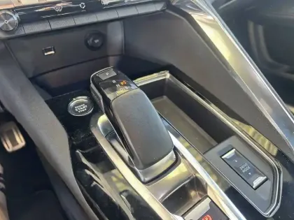 Photo 13 Peugeot 3008  Hybrid4 300 e-EAT8