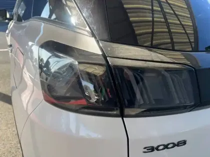 Photo 16 Peugeot 3008  Hybrid4 300 e-EAT8