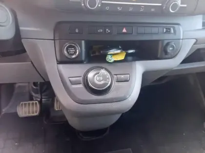 Photo 13 Opel Vivaro  FGN L2 2.0 DIESEL 180 CH BVA8