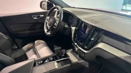 Photo 23 Volvo Xc60  T6 Recharge AWD 253 ch + 87 ch Geartronic 8