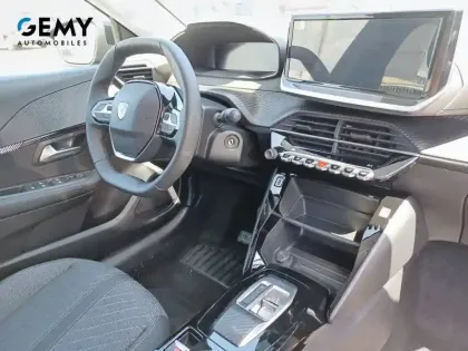 Photo 17 Peugeot 208  Hybrid 110 ch e-DCS6