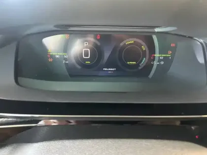 Photo 9 Peugeot 408  Hybrid 145 e-DCS6