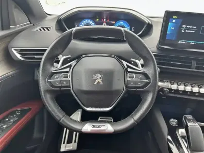 Photo 8 Peugeot 3008  Hybrid4 300 e-EAT8