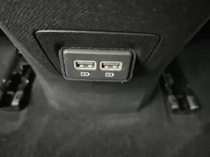 Photo 17 Peugeot 3008  Hybrid4 300 e-EAT8
