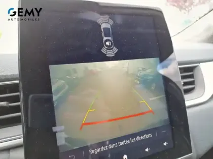 Photo 15 Renault Captur  E-Tech full hybrid 145