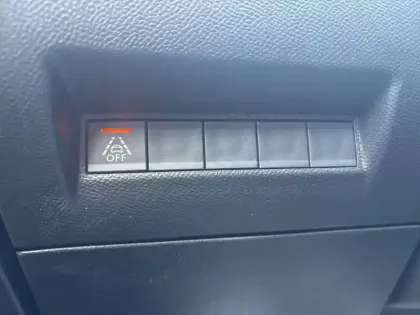 Photo 21 Peugeot 208  PureTech 100 S&S EAT8