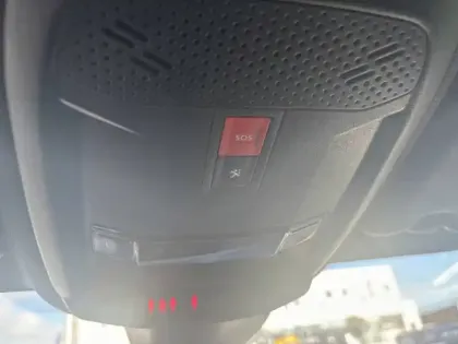 Photo 20 Peugeot 208  PureTech 100 S&S EAT8