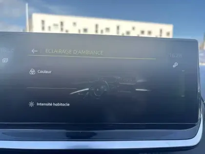 Photo 24 Peugeot 208  PureTech 100 S&S EAT8