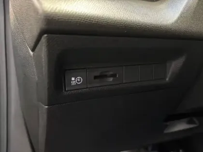 Photo 20 Peugeot 308  Electrique 55 kWh 156ch