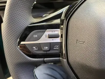 Photo 19 Peugeot 308  Electrique 55 kWh 156ch