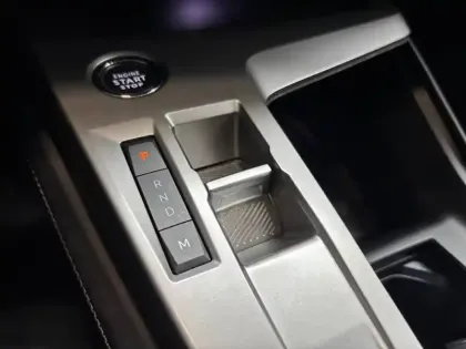 Photo 13 Peugeot 308  SW BlueHDi 130ch S&S EAT8