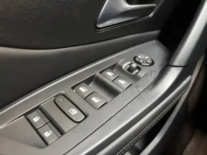 Photo 19 Peugeot 308  SW BlueHDi 130ch S&S EAT8