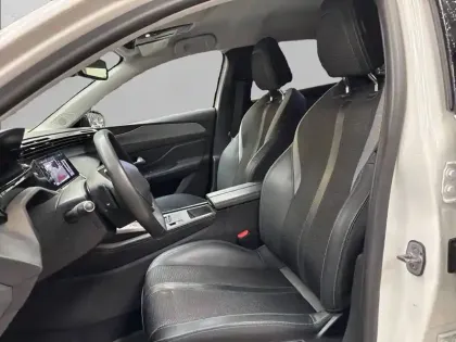 Photo 10 Peugeot 308  SW BlueHDi 130ch S&S EAT8