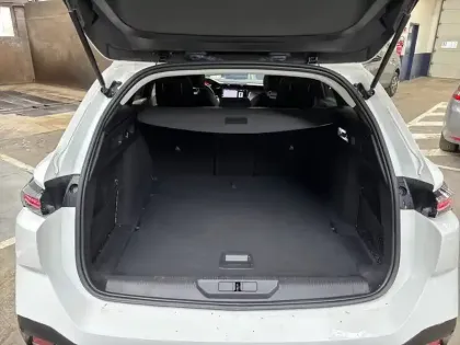 Photo 5 Peugeot 308  SW BlueHDi 130ch S&S EAT8