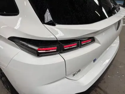 Photo 16 Peugeot 308  SW BlueHDi 130ch S&S EAT8