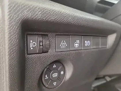 Photo 55 Citroën C4 e- 136 ch Automatique