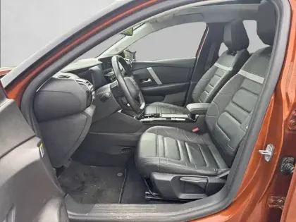 Photo 10 Citroën C4 e- 136 ch Automatique