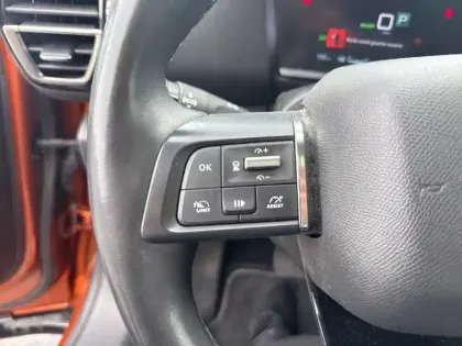 Photo 17 Citroën C4 e- 136 ch Automatique