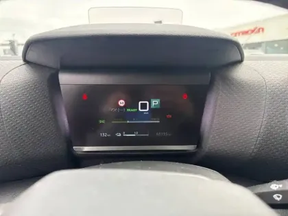 Photo 9 Citroën C4 e- 136 ch Automatique