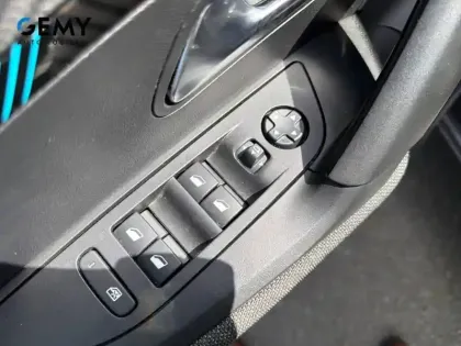 Photo 12 Peugeot 2008  BlueHDi 110 S&S BVM6