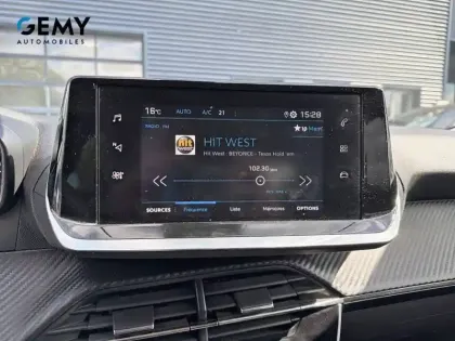 Photo 15 Peugeot 2008  BlueHDi 110 S&S BVM6