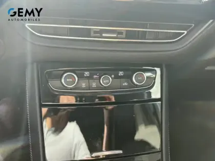 Photo 15 Opel Grandland  1.2 Turbo 130 ch BVA8