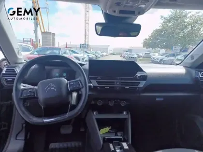 Photo 7 Citroën C4 e- 136 ch Automatique