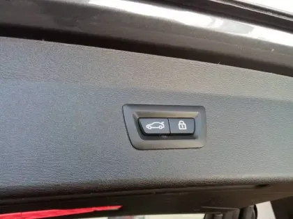 Photo 19 BMW X1  sDrive 18d 150 ch BVA8