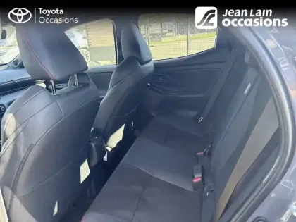 Photo 16 Toyota Yaris  Hybride 130h