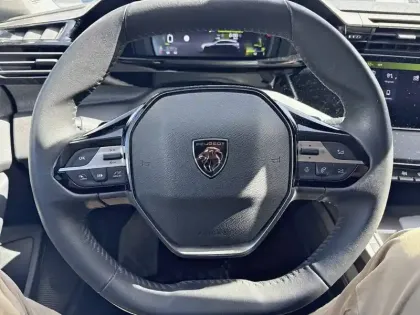 Photo 8 Peugeot 308  BlueHDi 130ch S&S EAT8