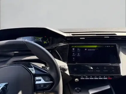 Photo 7 Peugeot 308  BlueHDi 130ch S&S EAT8