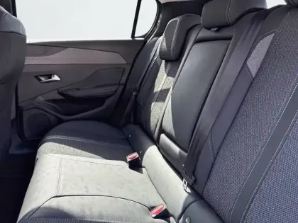 Photo 11 Peugeot 308  BlueHDi 130ch S&S EAT8