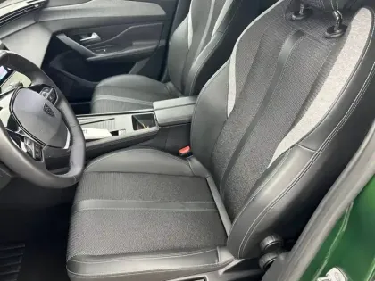 Photo 30 Peugeot 308  BlueHDi 130ch S&S EAT8
