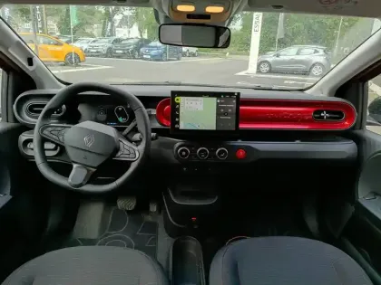 Photo 9 Renault Twingo  E-Tech Electrique 80 ch autonomie urbaine