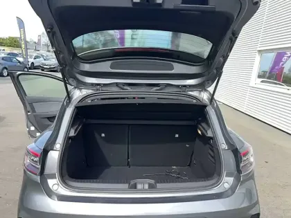 Photo 5 Renault Clio  E-Tech full hybrid 145