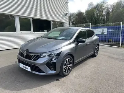 Photo 19 Renault Clio  E-Tech full hybrid 145
