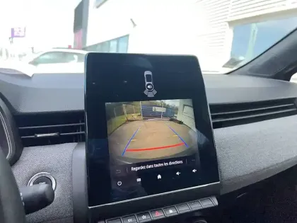 Photo 11 Renault Clio  E-Tech full hybrid 145