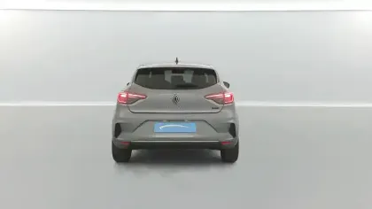 Photo 32 Renault Clio  E-Tech full hybrid 145