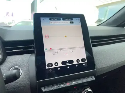 Photo 10 Renault Clio  E-Tech full hybrid 145