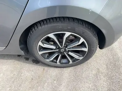 Photo 7 Renault Clio  E-Tech full hybrid 145