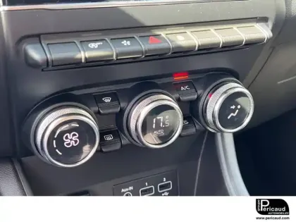 Photo 16 Renault Captur  TCe 90