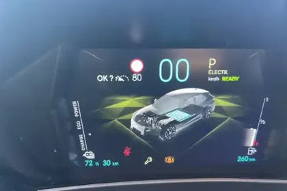 Photo 16 DS DS 4  Hybride E-Tense 225 EAT8