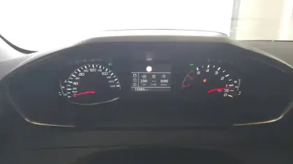 Photo 20 Peugeot 208  PureTech 100 S&S BVM6