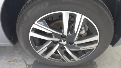 Photo 9 Peugeot 208  PureTech 100 S&S BVM6