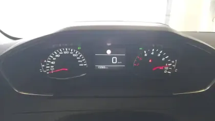 Photo 19 Peugeot 208  PureTech 100 S&S BVM6