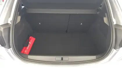 Photo 12 Peugeot 208  PureTech 100 S&S BVM6