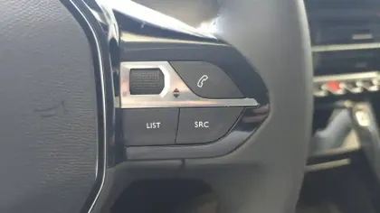 Photo 31 Peugeot 208  PureTech 100 S&S BVM6